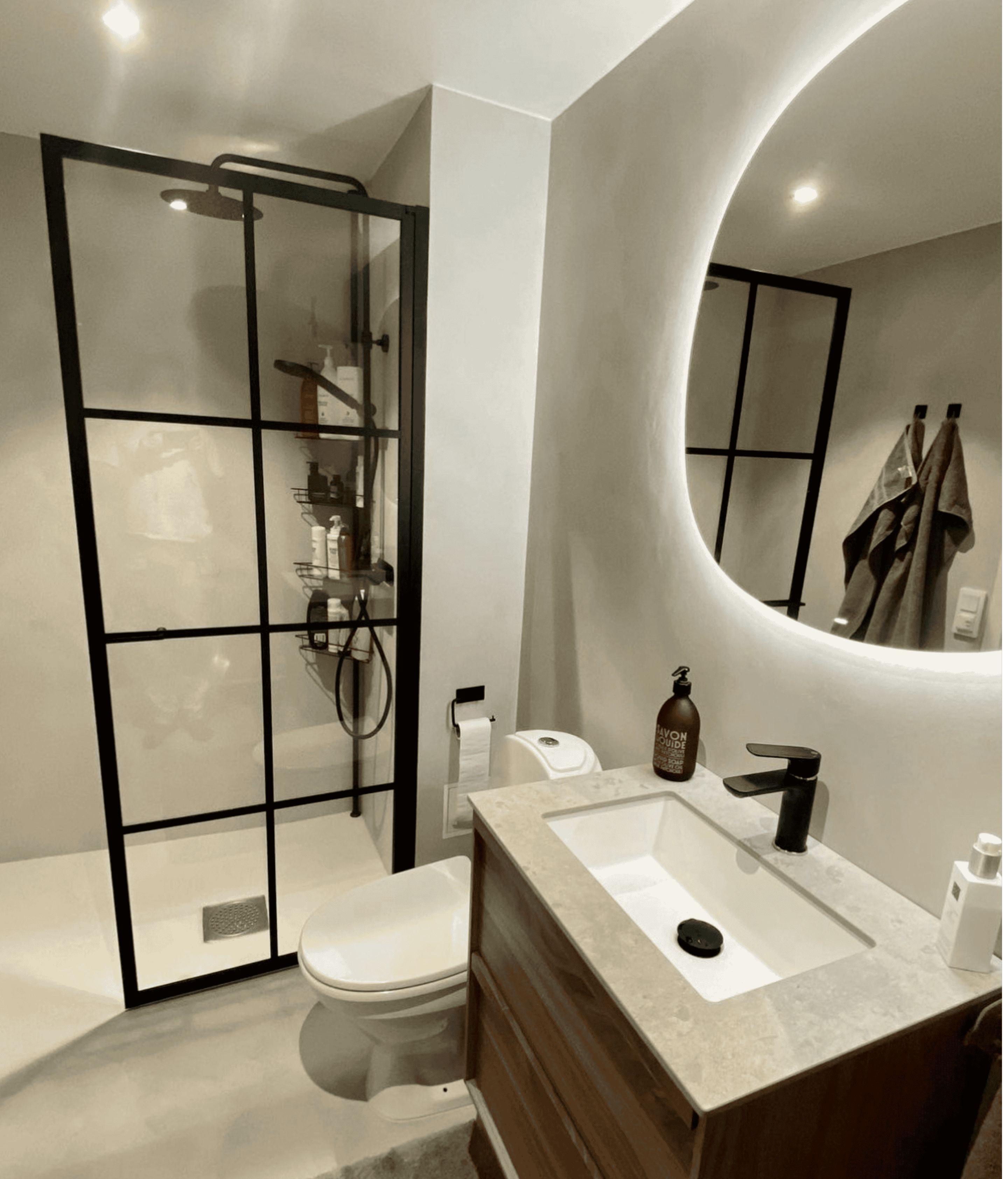 Kopia av Gbg Maleridesign Microcement badrum ljus gra 5 min 2