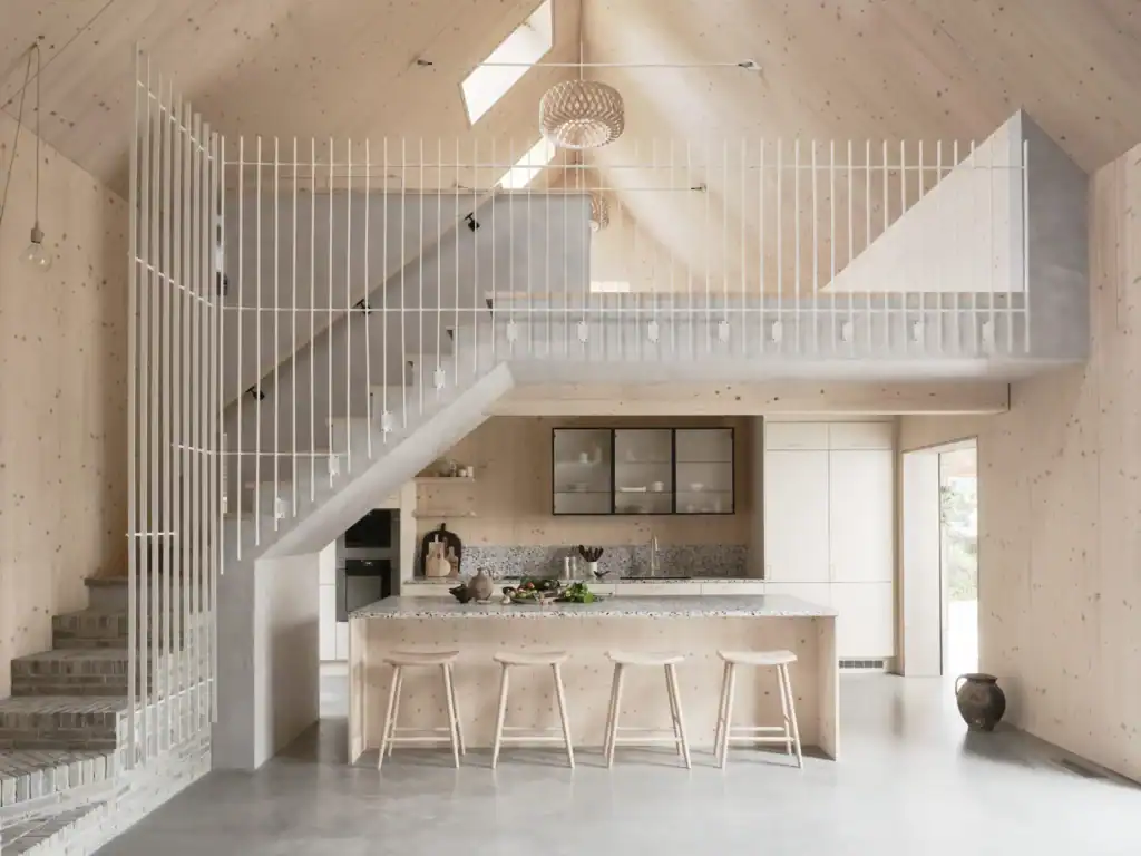 Microcement feather scaled 2 1